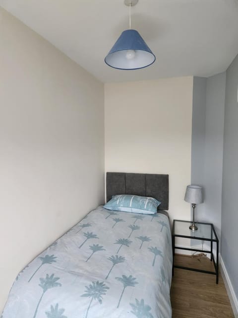 Nice Dublin 3 bedrooms near Airport & Dublin City 7people Condo in Dublin