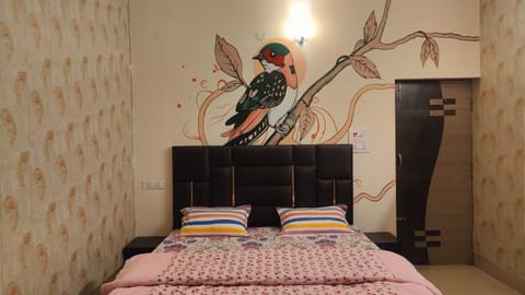 Sunrise Meadows Bed and Breakfast in Varanasi