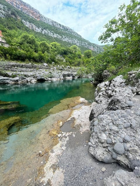 Mini Farm Cemi Chalet in Podgorica