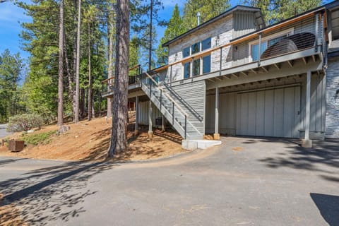 Serene Arnold Cabin Rental with Deck & Fire Pit! home Casa in Arnold