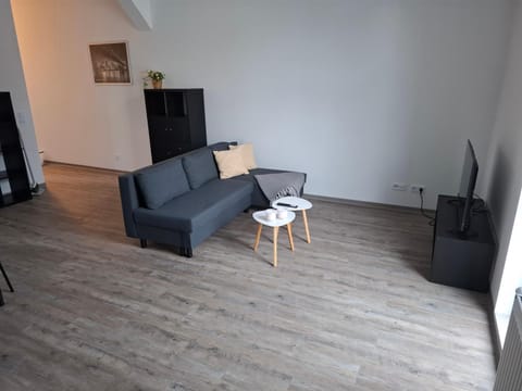 CityOase Magdeburg am Königsweg, Studio 2 - WiFi, Netflix, Stellplatz Apartment in Magdeburg