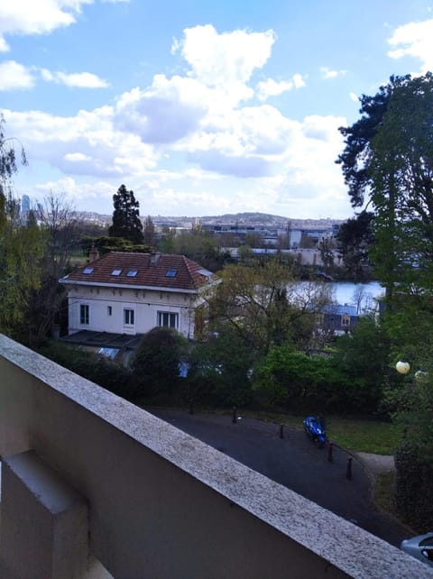 2 pièces avec terrasse à Chatou Apartment in Chatou