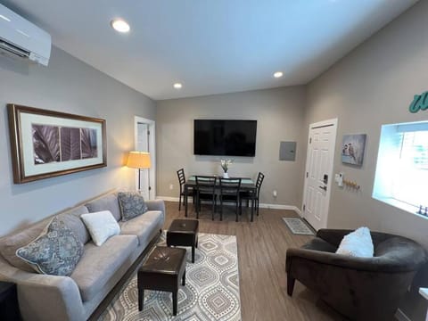 Chic & intimate 2 bedroom Condominio in Brighton