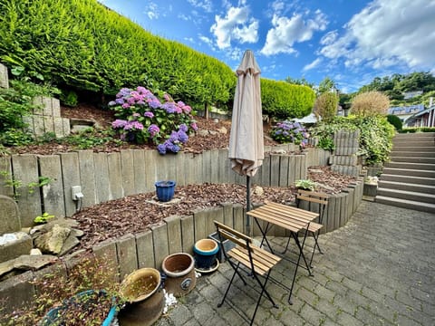 Garden, Balcony/Terrace