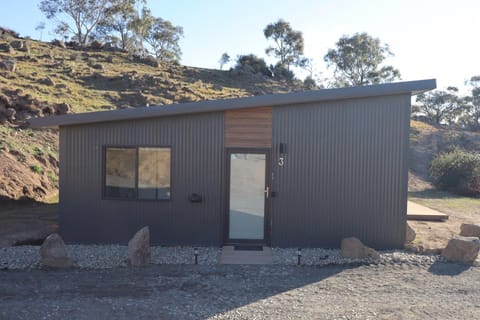 #3 brand new Eco Cabin private with great views over the lake and mountains Haus in East Jindabyne