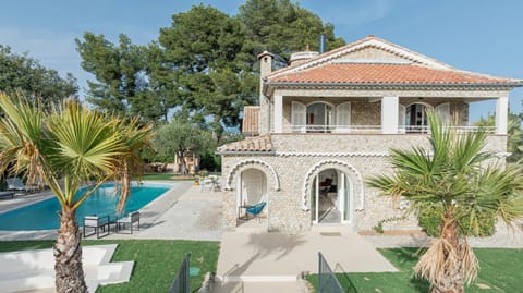 Property building, Garden view, Swimming pool