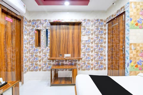 OYO Star Vip Inn Guest House Hotel in Kolkata