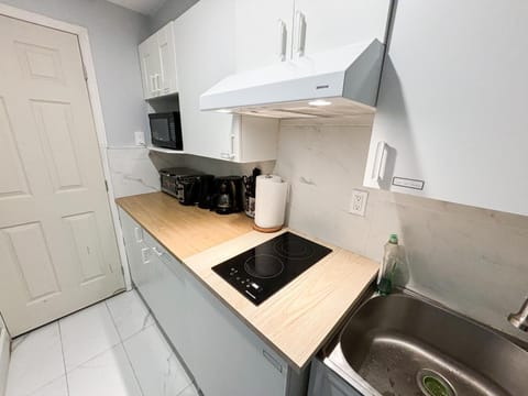 Kitchen or kitchenette, kitchen