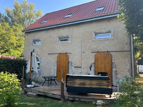 La Grange de Saint-Martin / Les écuries du Chateau St-Martin Villa in Riom