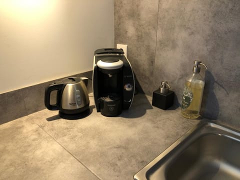 Coffee/tea facilities, Kitchen or kitchenette