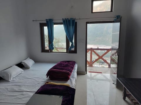 Sparkle Paradise Resort Hotel in Rishikesh