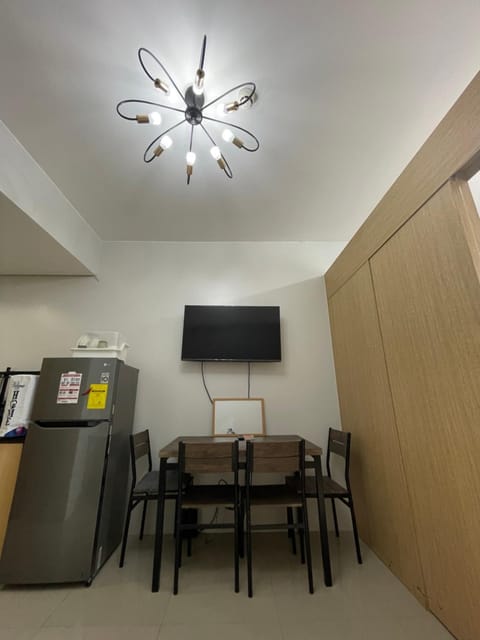 A Premium Condominium in a Prime Location connected to SM North EDSA Mall and walking distance to Solaire Resort and Casino and Trinoma Mall in Quezon City Apartment in Quezon City