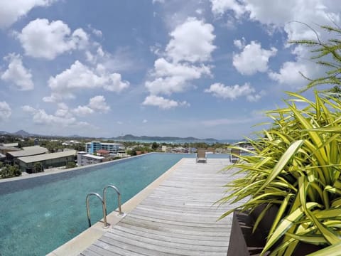 DLUX Condominium Chalong Phuket Apartment hotel in Chalong