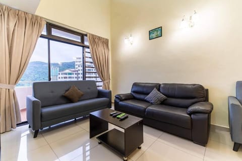 Sea View Penthouse Comfy Home at Batu Ferringhi Apartment in Batu Ferringhi, Penang, Malaysia