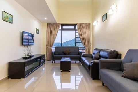 Sea View Penthouse Comfy Home at Batu Ferringhi Apartment in Batu Ferringhi, Penang, Malaysia