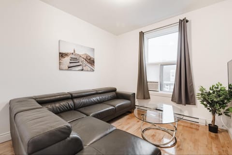 Nice 3 bedrooms apartment - 461 Condo in Montreal
