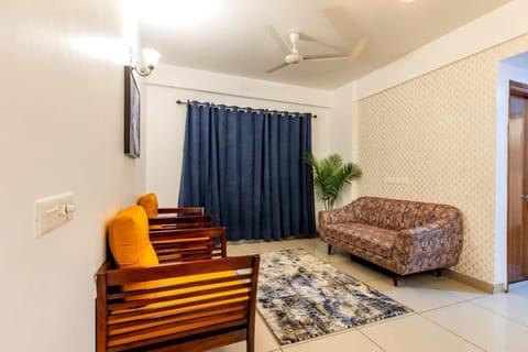 Cozynest ~ 1-Bedroom Luxe Studio at Mussoorie Foothils in Dehradun Apartment in Dehradun