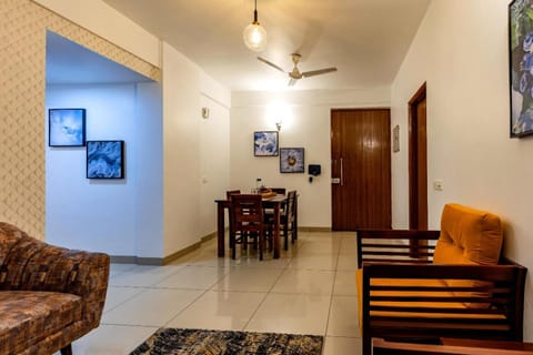 Cozynest ~ 1-Bedroom Luxe Studio at Mussoorie Foothils in Dehradun Apartment in Dehradun