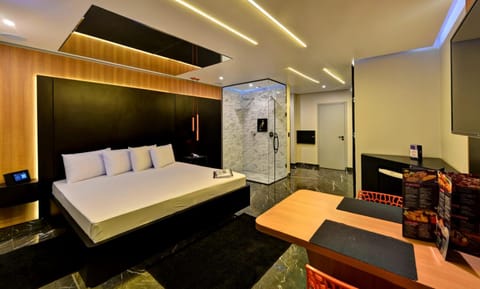 Point Motel Love hotel in Sao Jose dos Campos