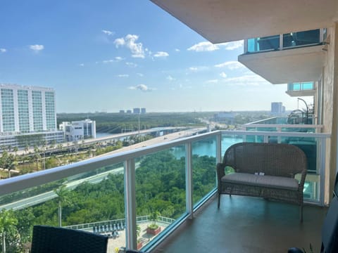 Property building, View (from property/room), City view