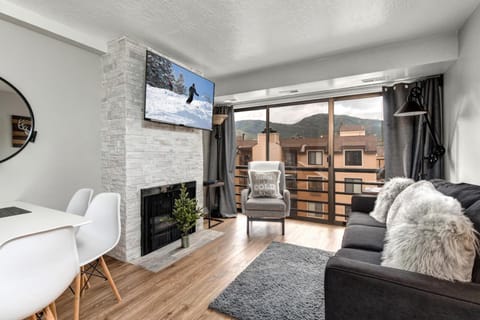 New Claim 407 by Moose Management Apartment in Park City