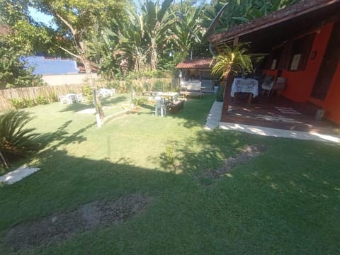 Casa de praia floresta verde e suítes , a casa toda para grupos ou famílias, ou as suítes separada faça sua melhor escolha Hostel in Angra dos Reis