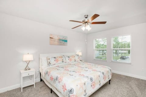 Tortuga Cove 1028 Sleeps 11, Free Activities Included! House in Wright