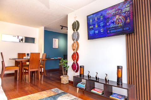 City Escape, Brand New Flat with Wooden Accent in upper class neighborhood in Bogotá Appartamento in Bogota