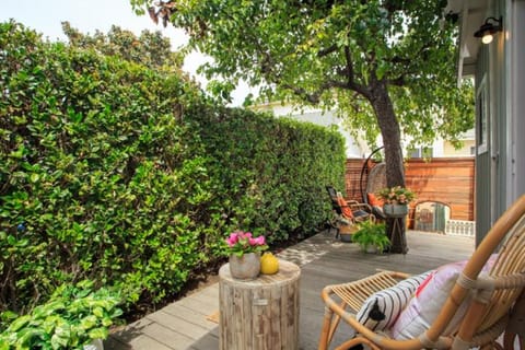 Stylish 2bed 2bath Culver Cottage with bicycles House in Culver City