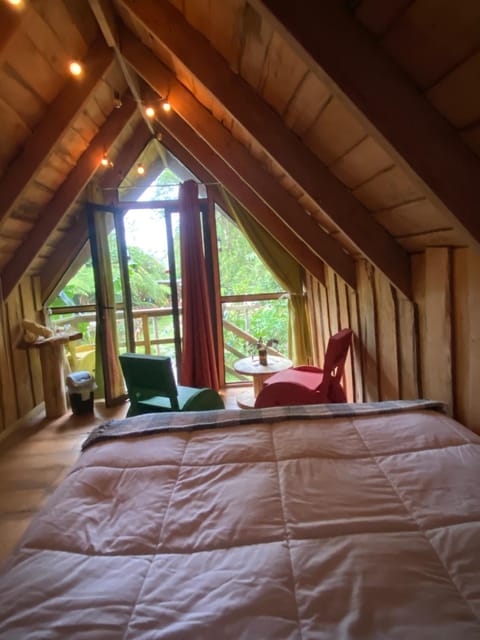 Tipis Donde Lalocamping Nature lodge in Heredia Province