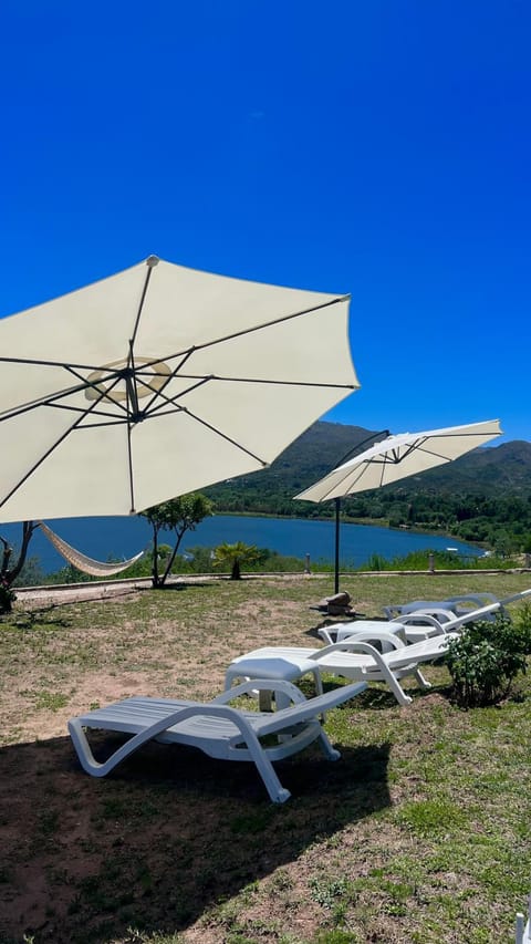 Casa frente al lago con una inmejorable vista Chalet in Potrero de los Funes