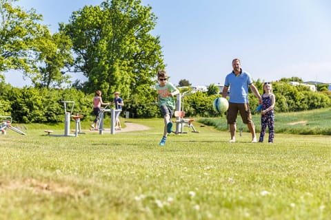 Ostsee-Chaletpark Hotel Campground/ 
RV Resort in Ostholstein