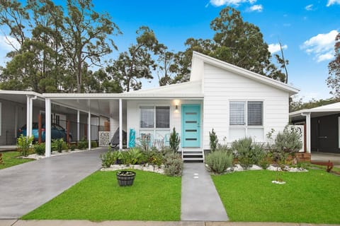 Property building, Garden, Garden view