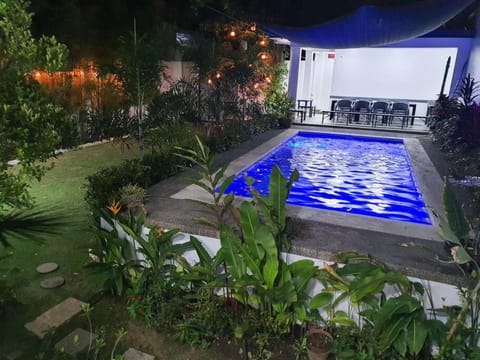 Dielle's Garden, a family staycation home Apartment in Muntinlupa