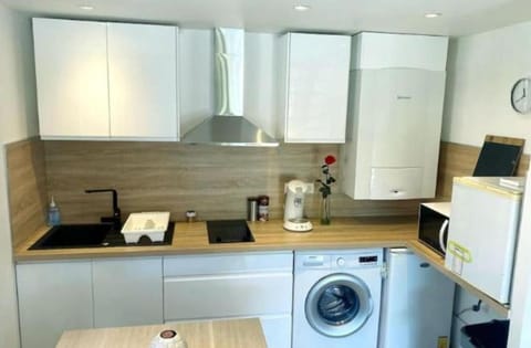 Studio de charme avec piscine Apartment in Mouans-Sartoux