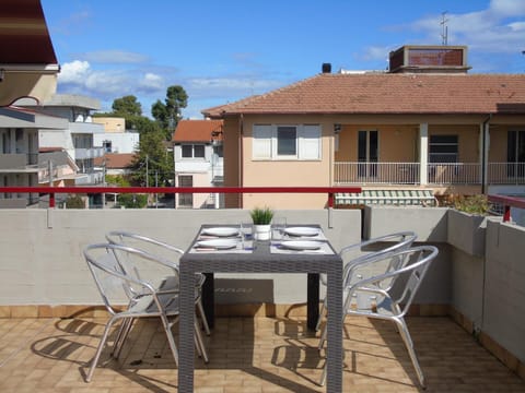 Balcony/Terrace, Dining area