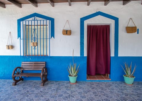 Cortijo Rural con Vistas al Mar y Silencio Natural Country House in Costa Tropical