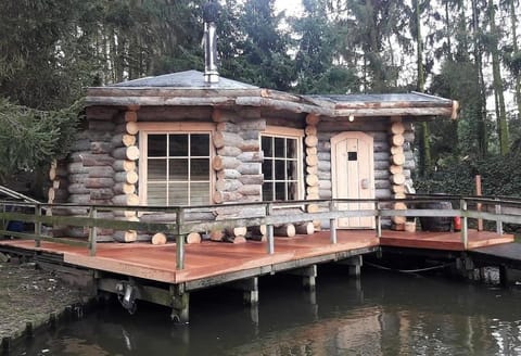 Veluwe Luxe Glamping In de natuur voor 6 personen LL94 Luxury tent in Putten