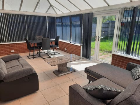Stunning 4 bedroom House Walmley Sutton Coldfield Condo in The Royal Town of Sutton Coldfield