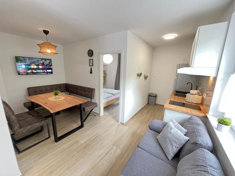 TV and multimedia, Living room, Dining area, kitchen
