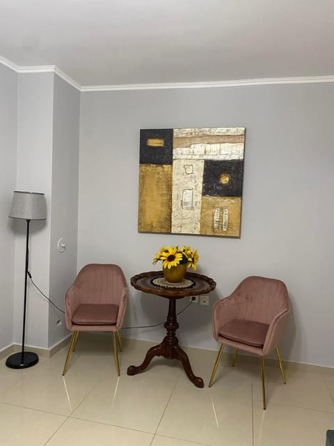 Μercy suit Apartment in Pireas