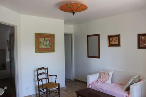 Appart T2 40 m² pleine campagne Apartment in Carpentras