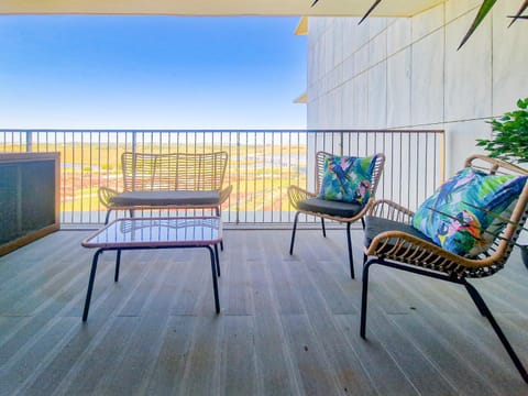 View (from property/room), Balcony/Terrace