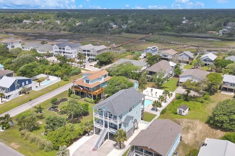 Shore Thing House in Oak Island