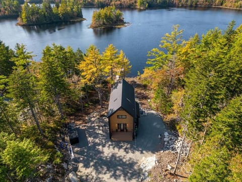 Numinous Cottage Long Lake Oasis Villa in Halifax