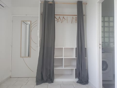 Shower, Bathroom, wardrobe