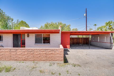 Tucson Townhome 3 Mi to University of Arizona! House in Catalina Foothills