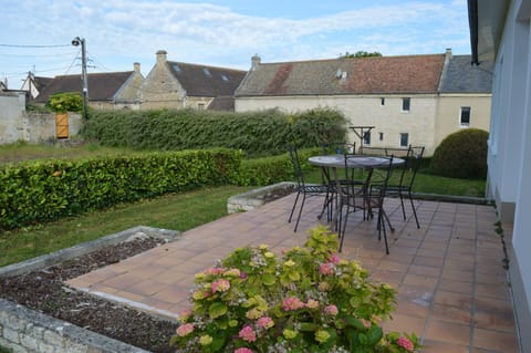 Patio, Garden view