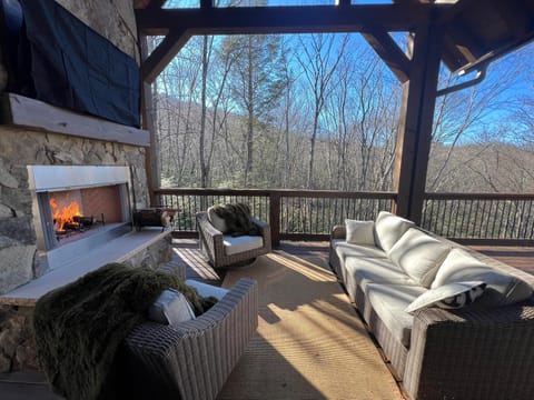 Little Creek Lodge at Eagles Nest House in Beech Mountain