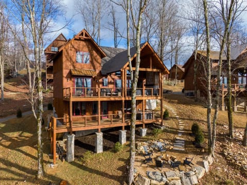 Firesky Lodge at Eagles Nest House in Watauga